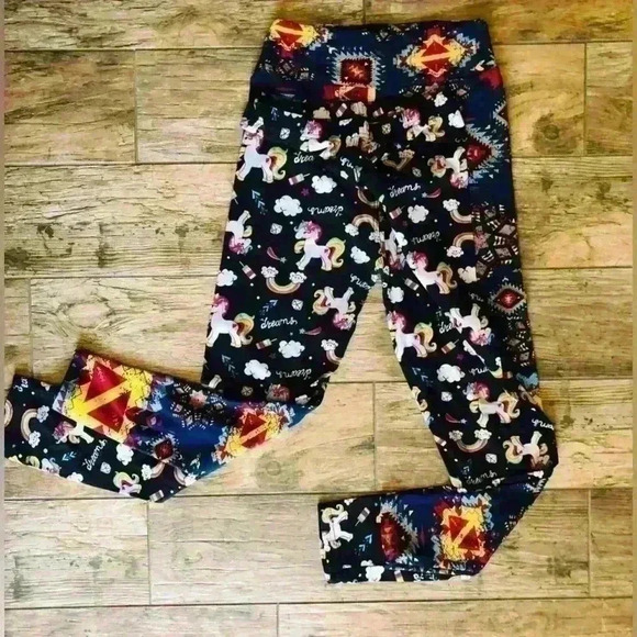 Lot of 2 leggins best fit women small or youth XL - Picture 1 of 6